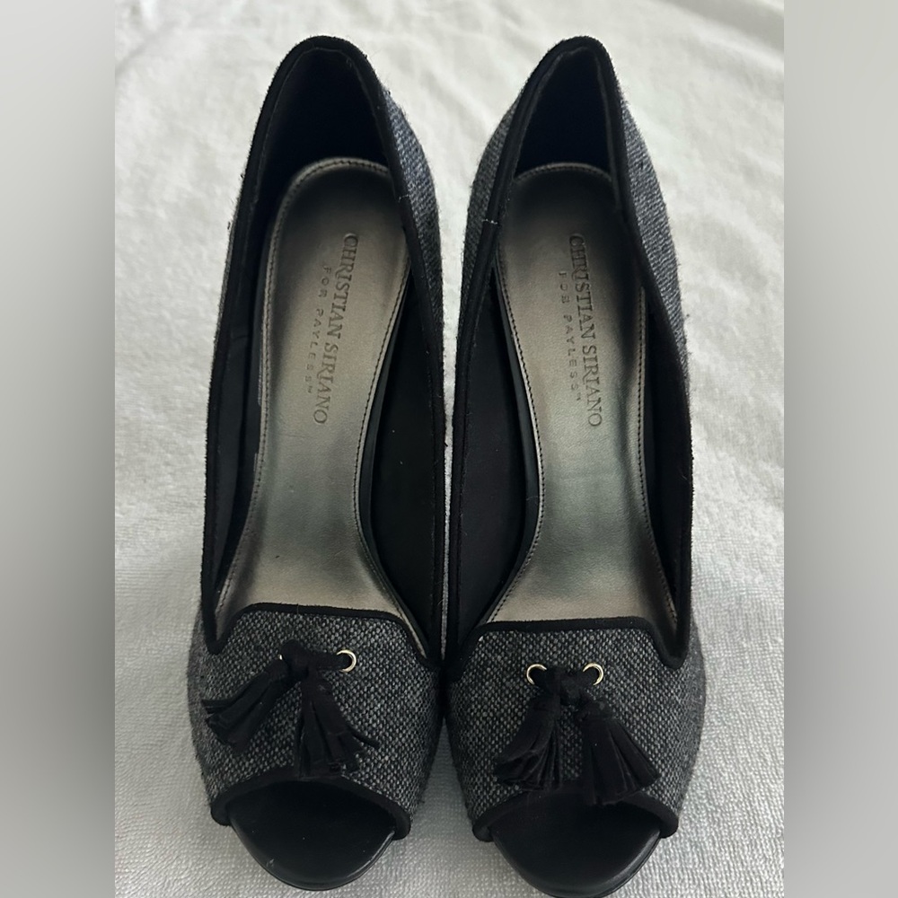 Christian Siriano for Payless Women’s Lambert platform pumps - Size 8.5